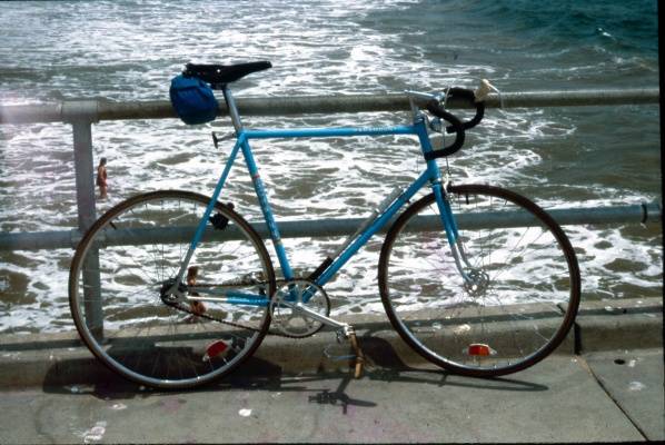 197605-S02-006