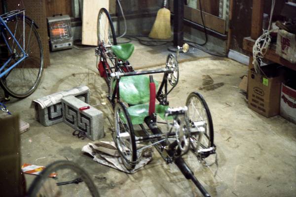 naae021